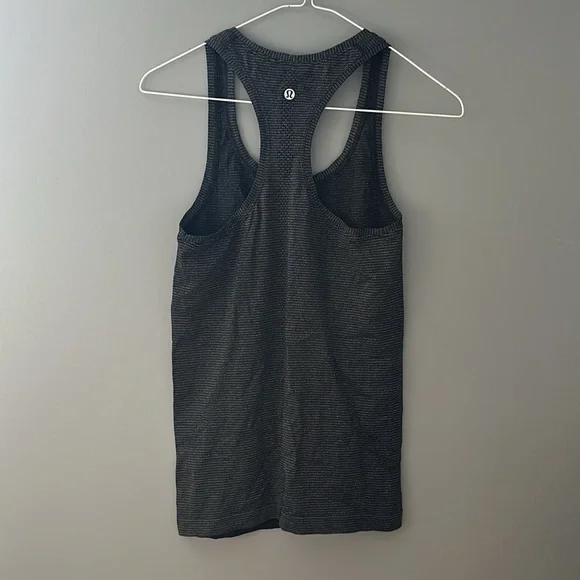 Lululemon Tanktop - Picture 3 of 4